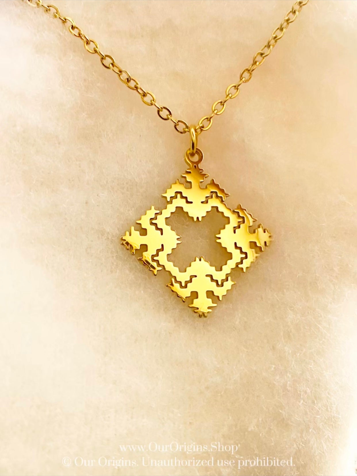 IU MIEN Necklace - Unity